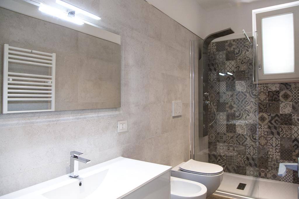 Charlotte'S House Locaz. Turistica Apartment Polignano a Mare Bagian luar foto