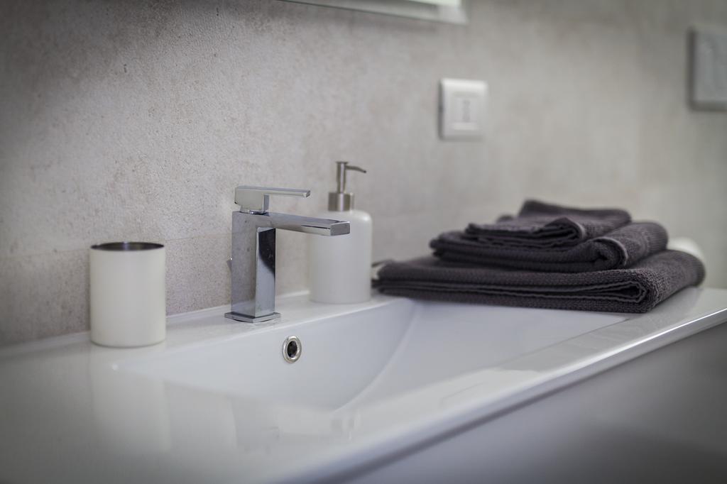 Charlotte'S House Locaz. Turistica Apartment Polignano a Mare Bagian luar foto